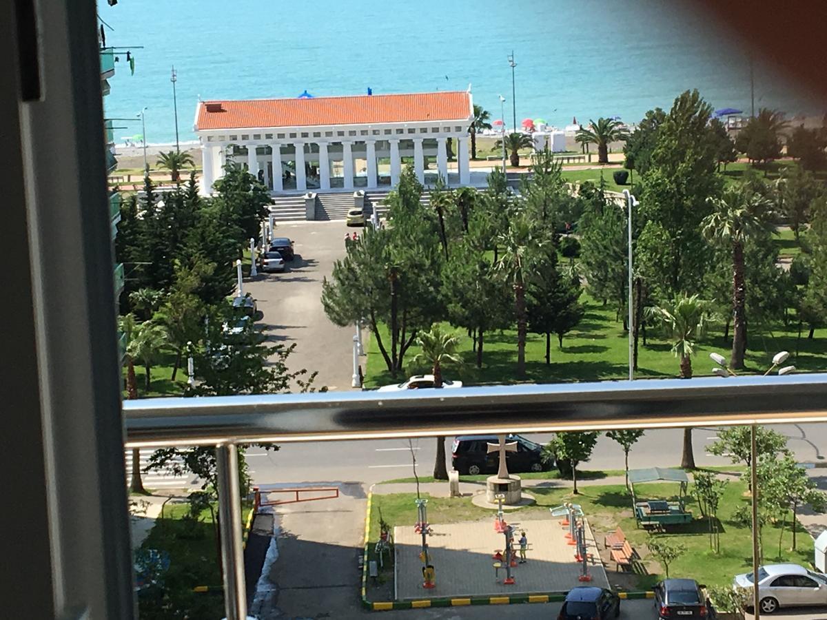 Apt Khimshiashvili 11 Batumi Exterior photo