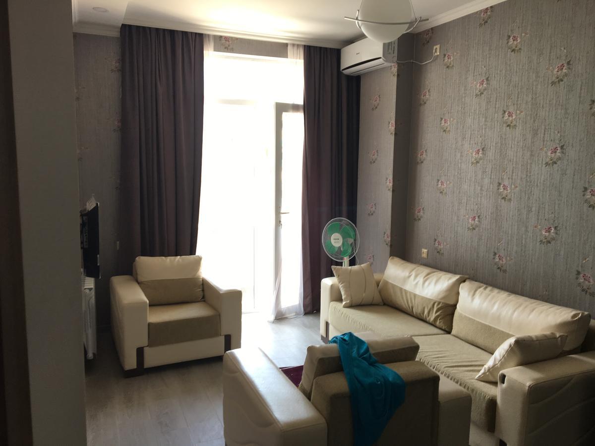 Apt Khimshiashvili 11 Batumi Exterior photo