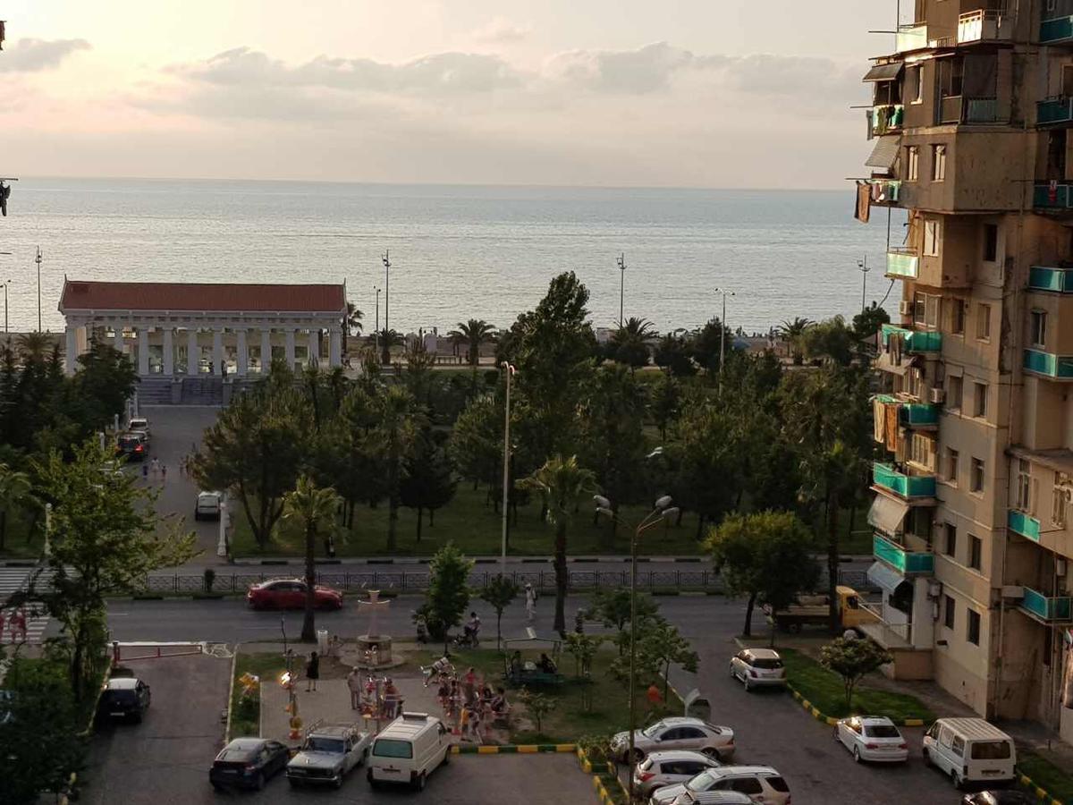 Apt Khimshiashvili 11 Batumi Exterior photo