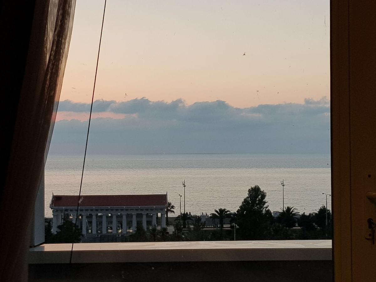 Apt Khimshiashvili 11 Batumi Exterior photo